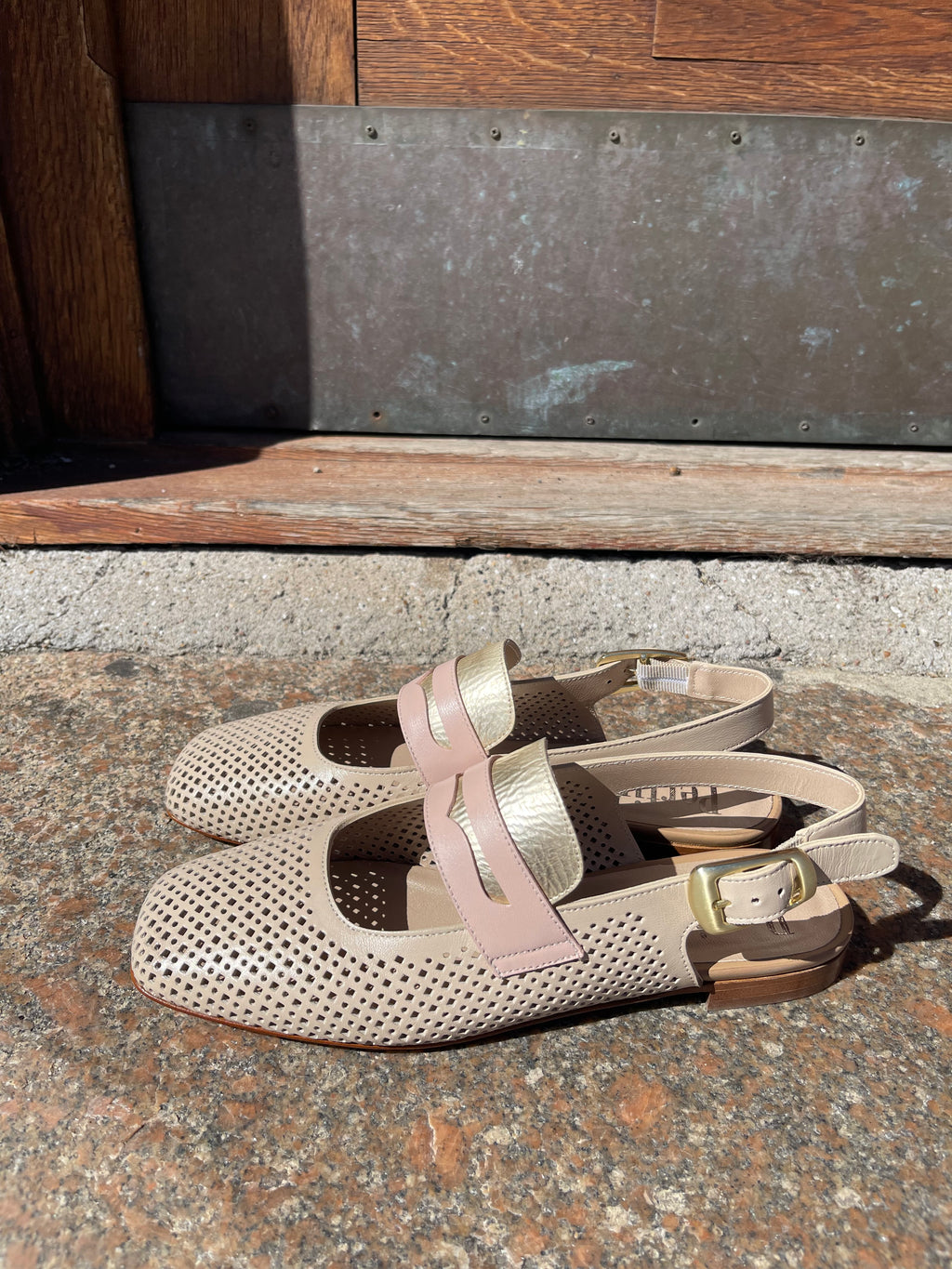 Nude Sandal med slingback