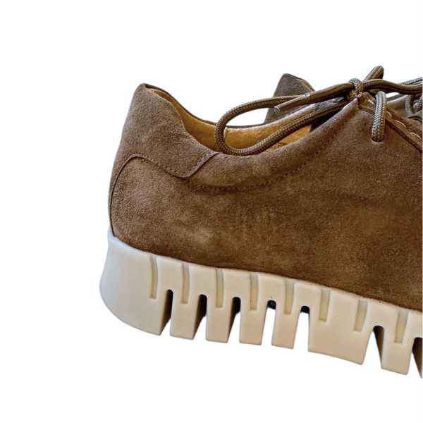 Pie Santo Suede Pardo Sneaker