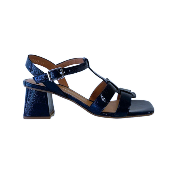 Lodi sandal
