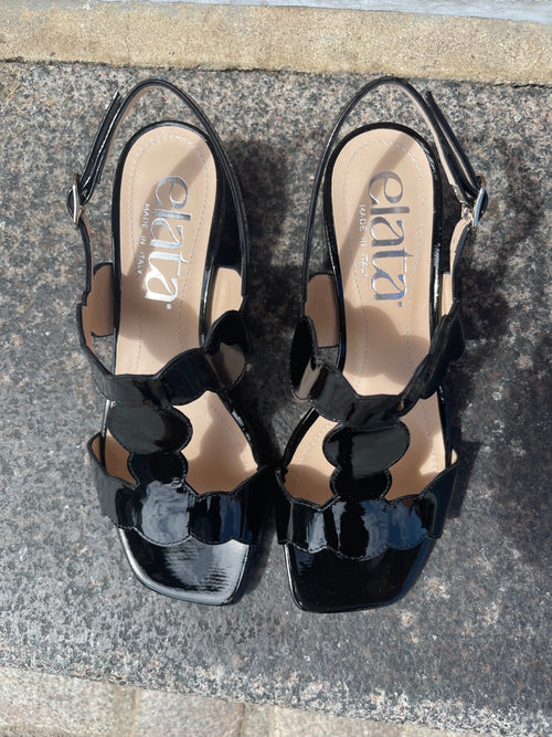 Elata Nera sandal