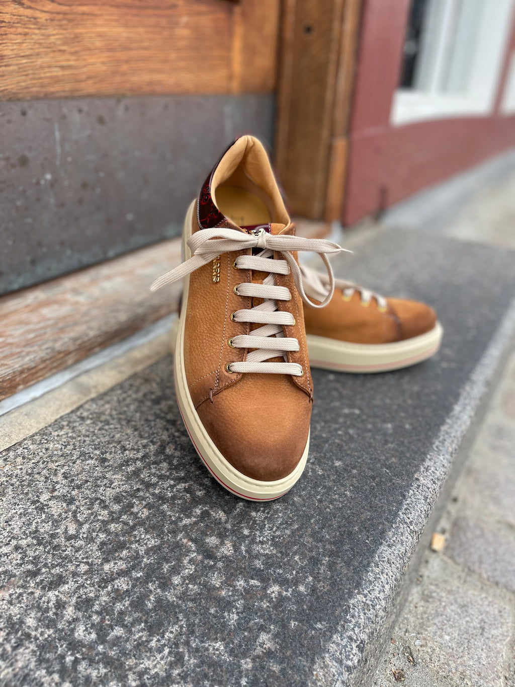 Harris Rosso Monogram sneakers