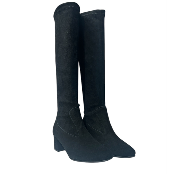 Pie Santo Suede Negro