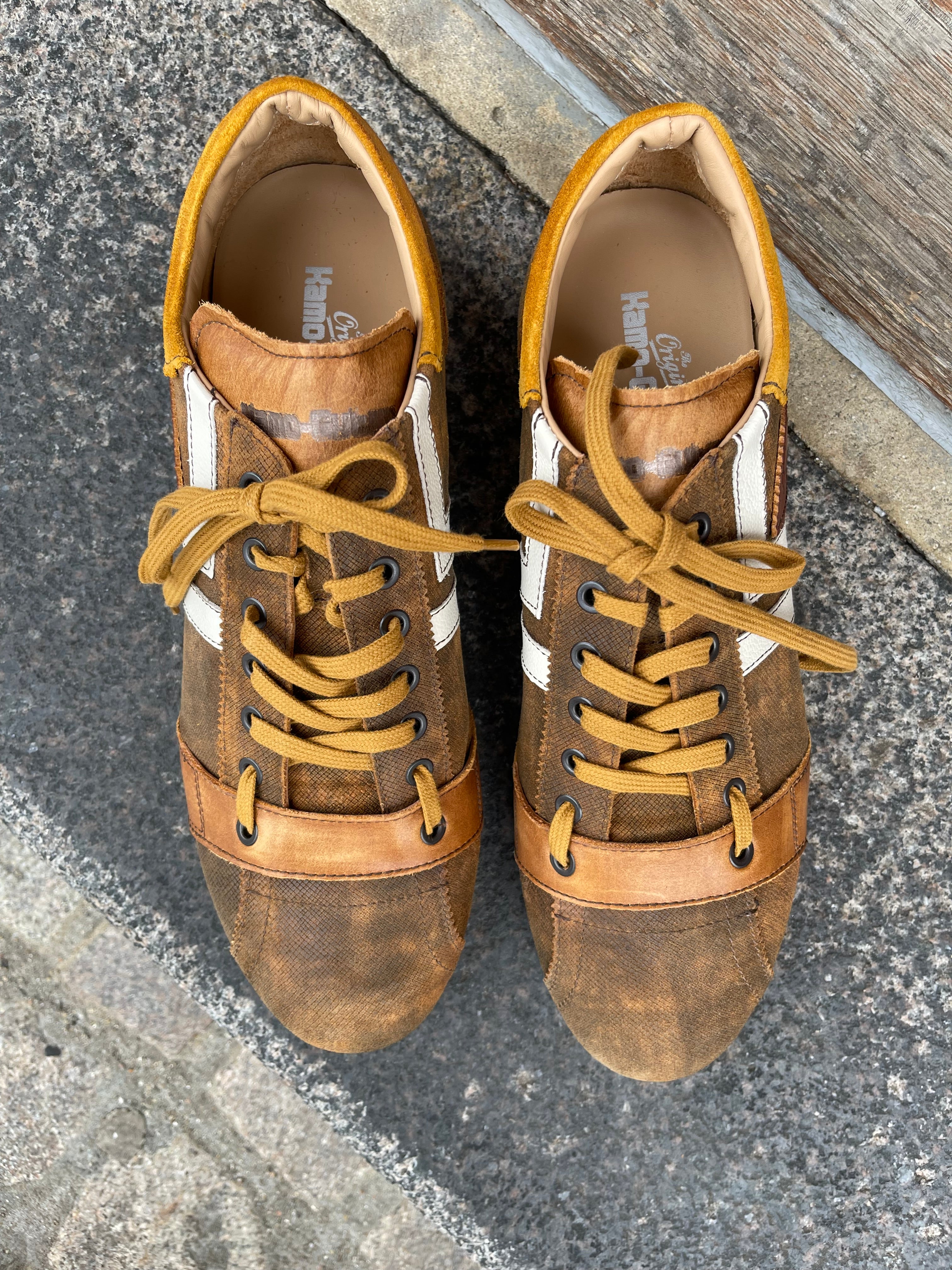 Kamo-Gutsu gul sneakers