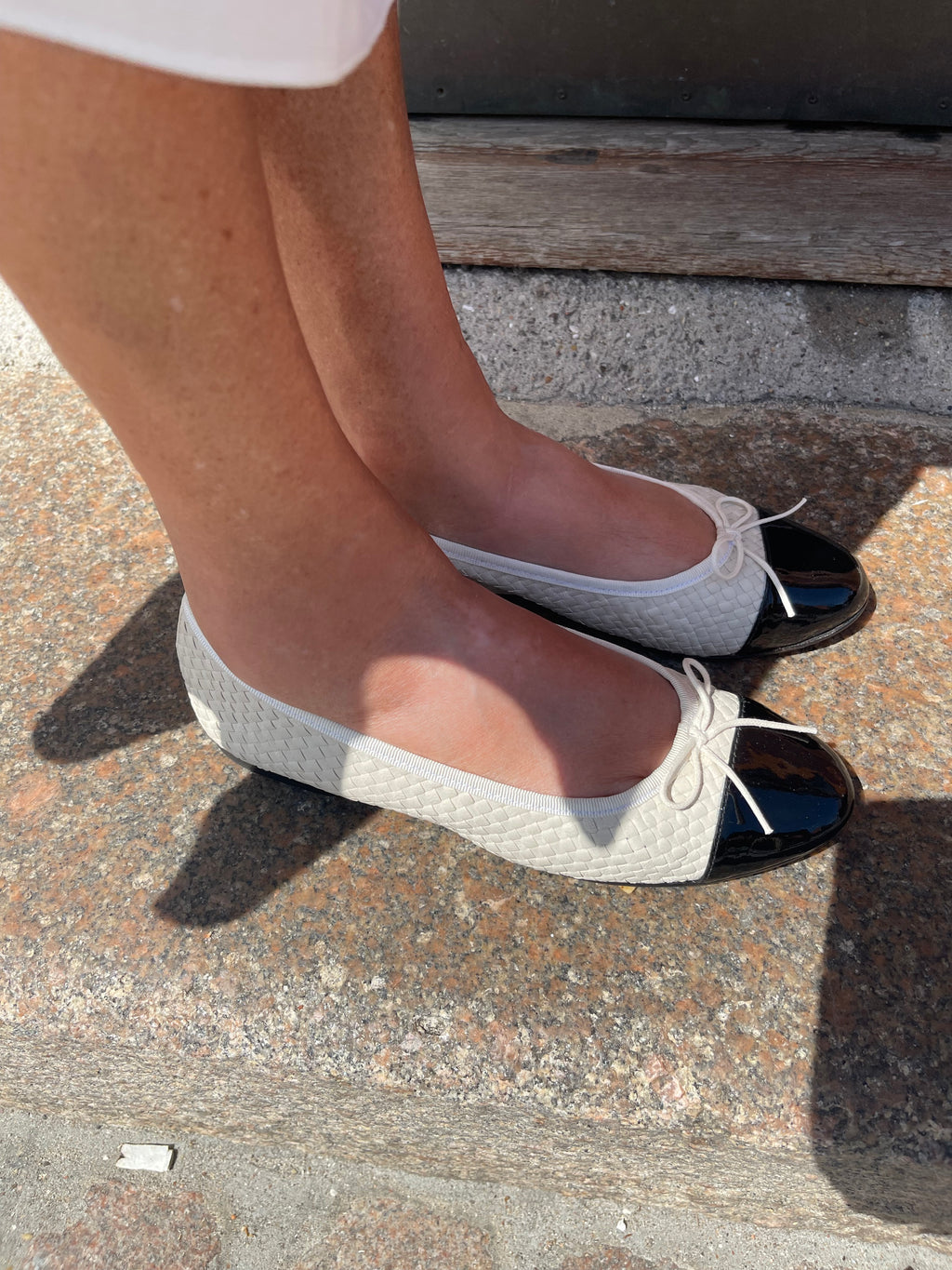 Flettet ballerina med lak tå