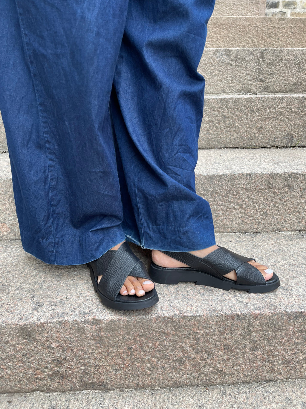 Arche Vakzoo sort sandal
