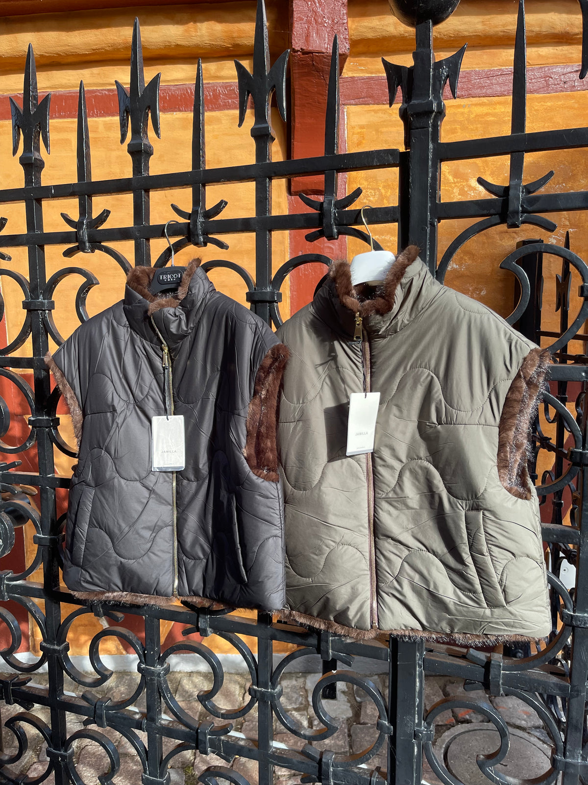 Vendbar pels-vest