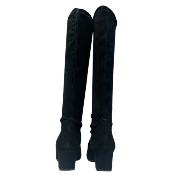Pie Santo Suede Negro