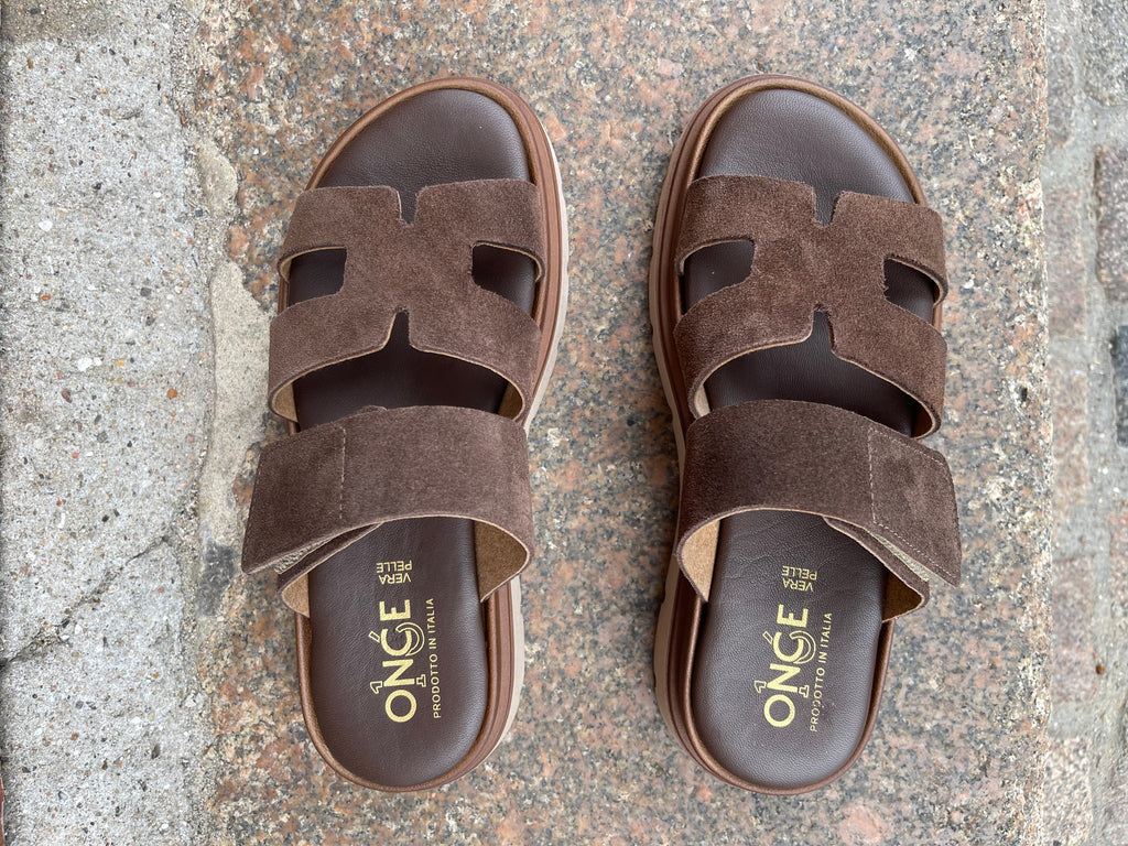 Slippers i brun ruskind