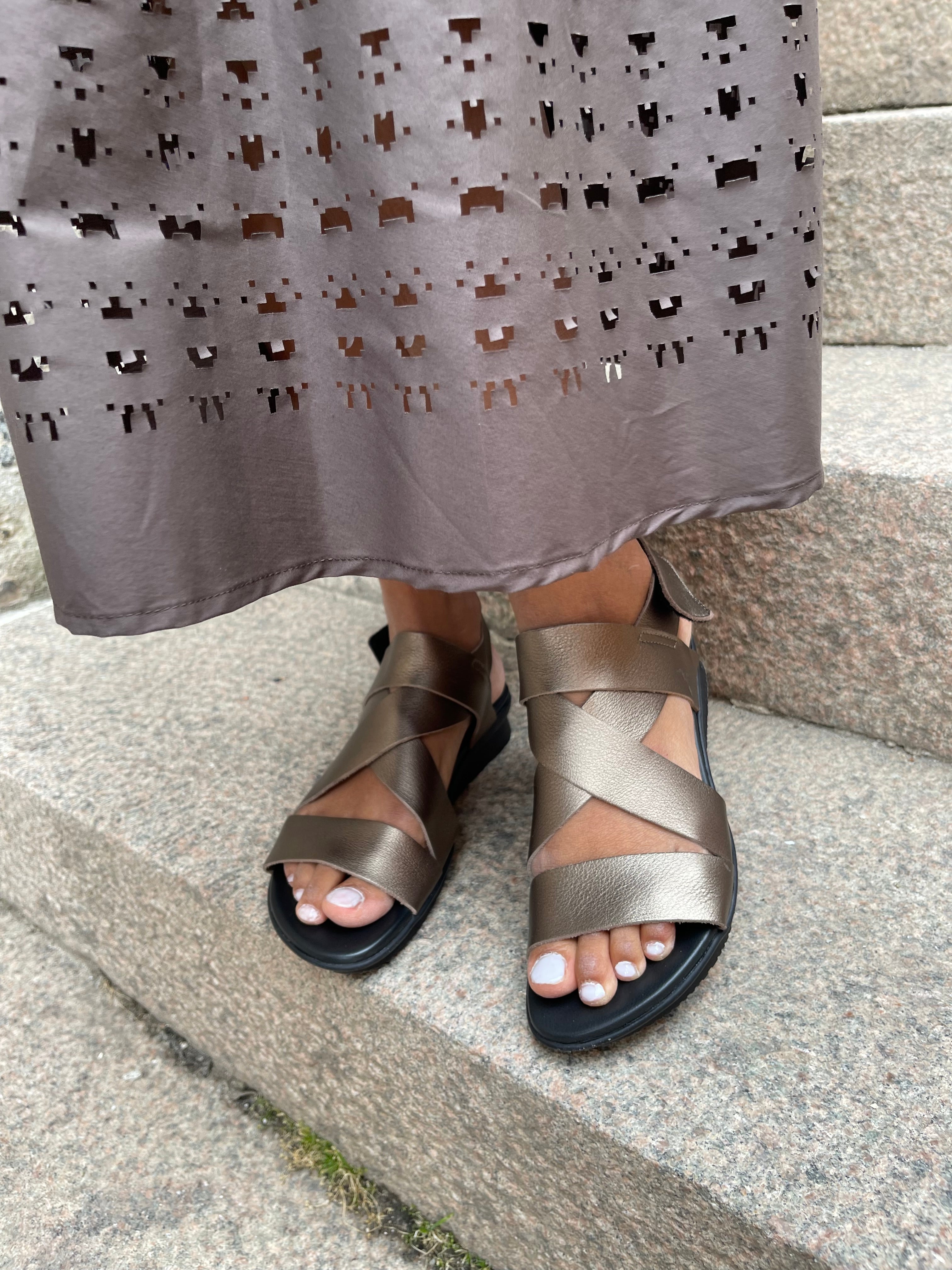 Arche Auryla metal sandal