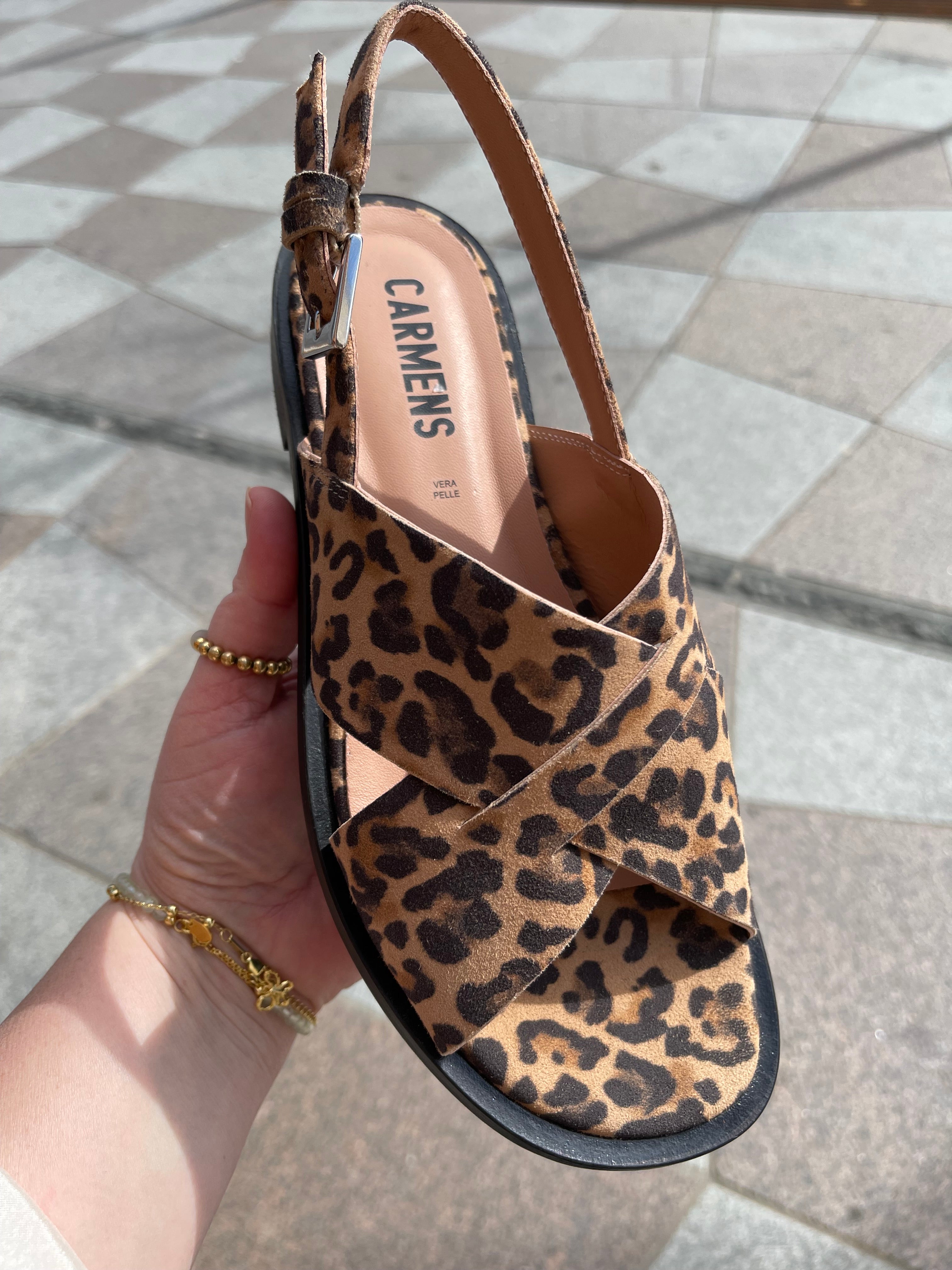 Leopard sandal med slingback