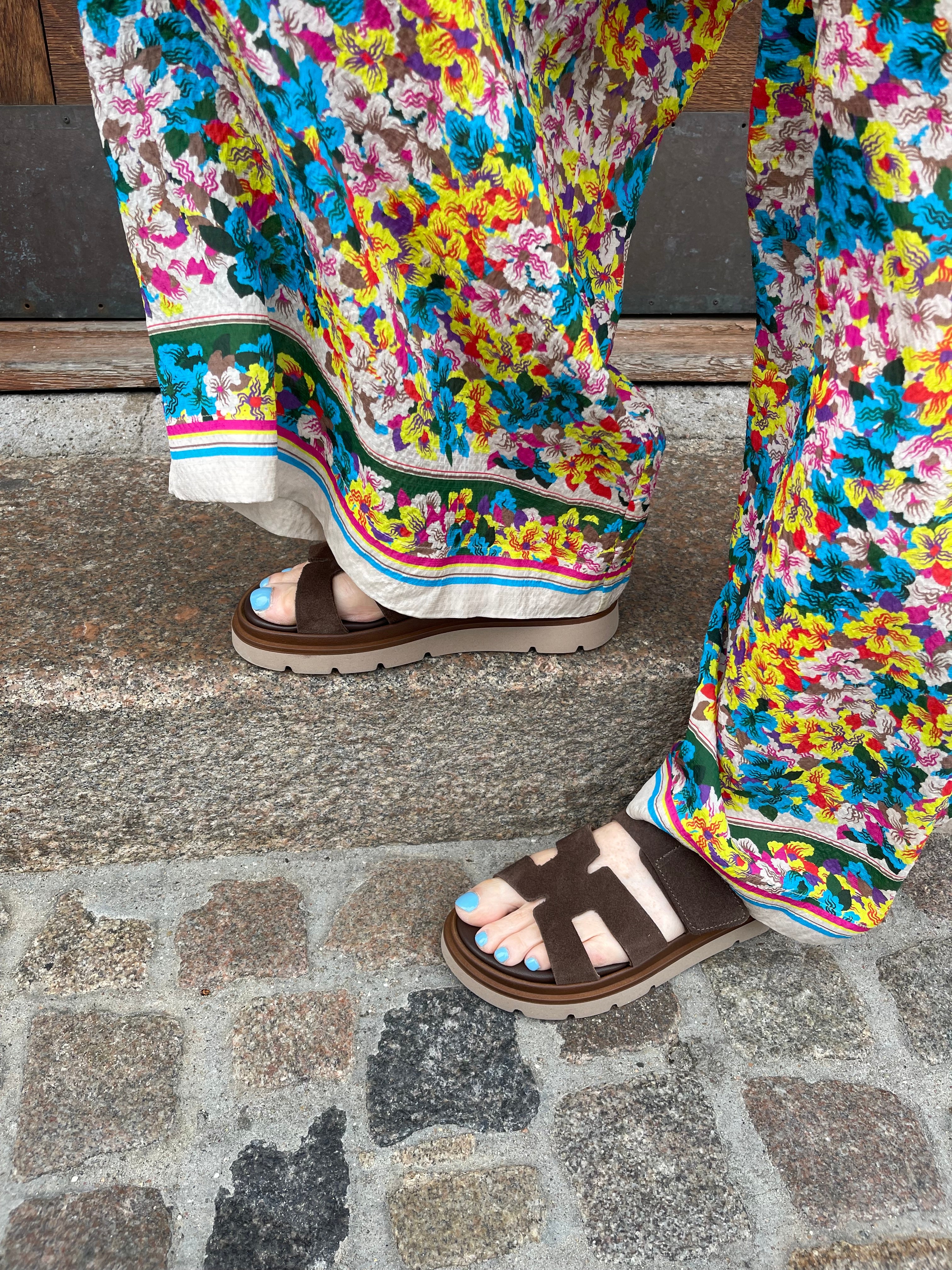 Slippers i brun ruskind