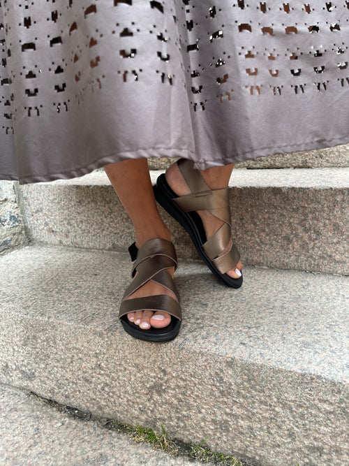 Arche Auryla metal sandal