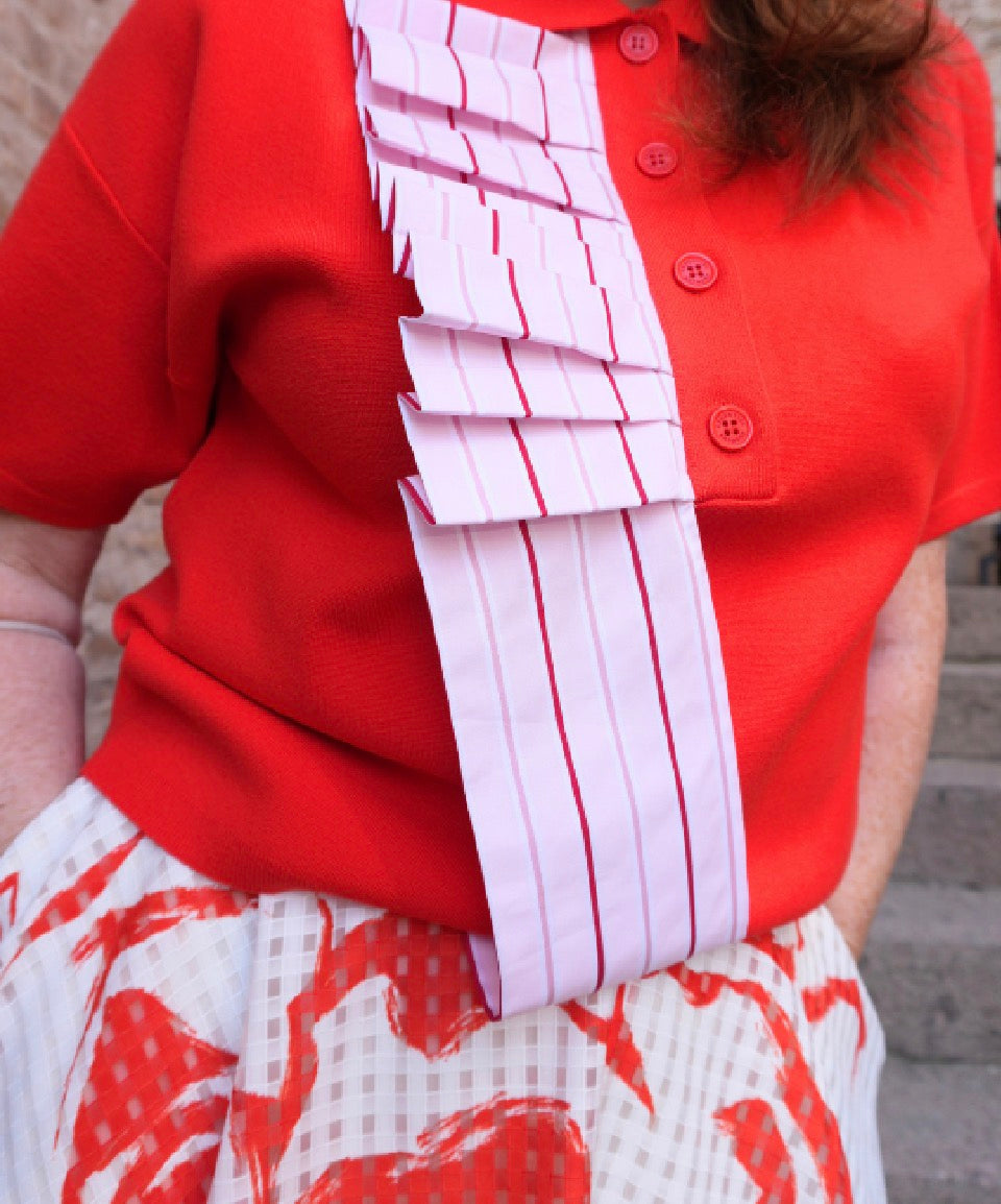 Polo bluse med lyserøde detaljer