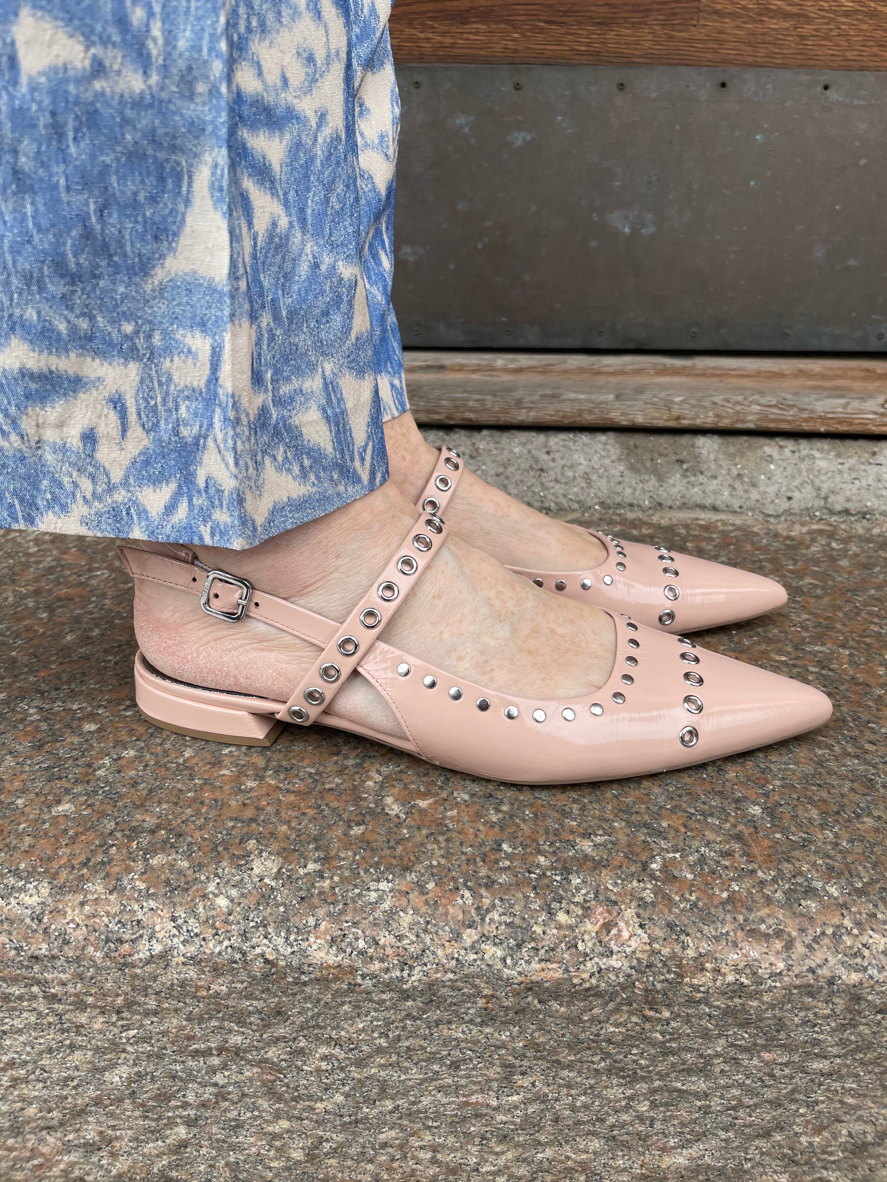 Slingback ballerina