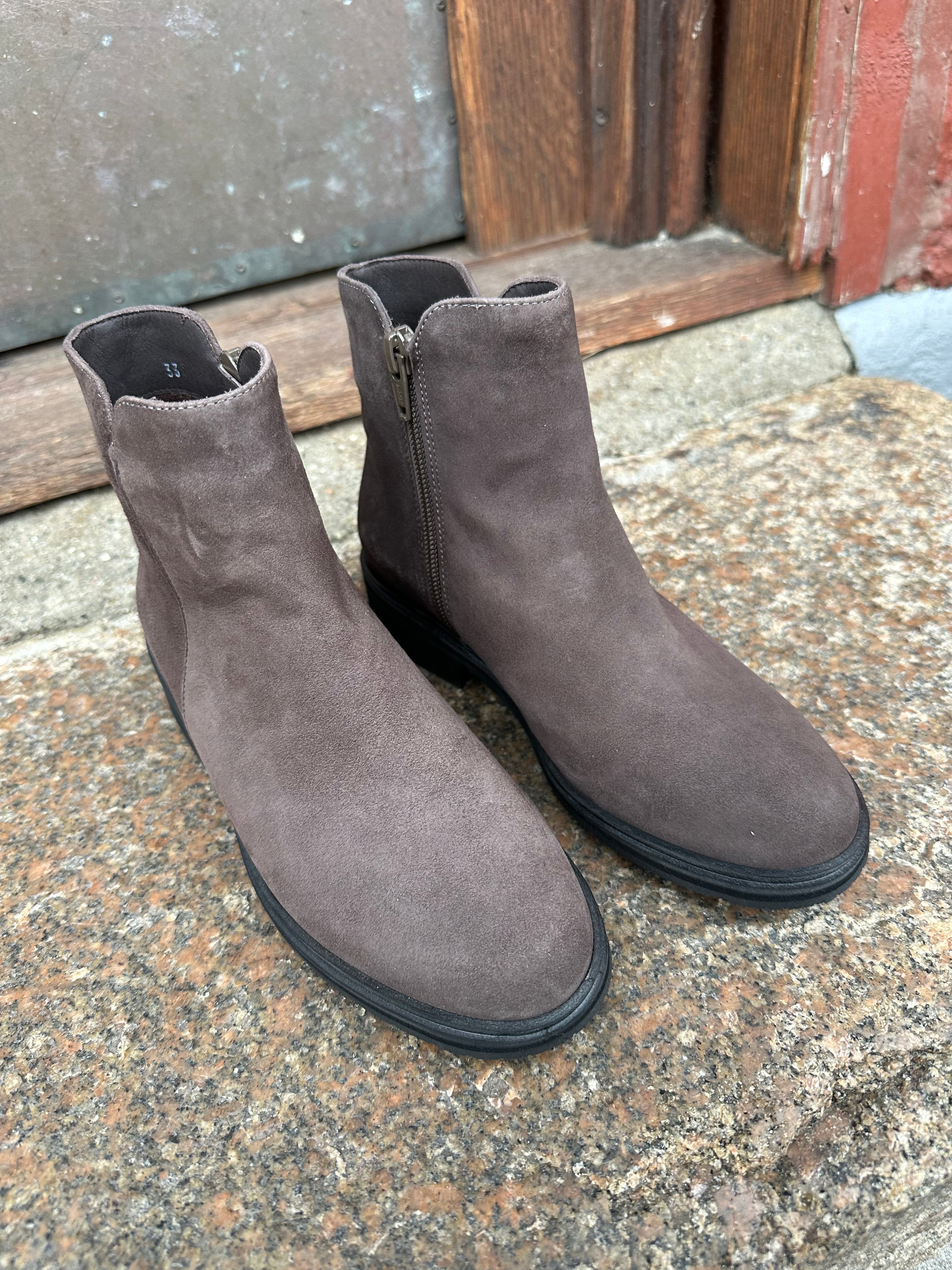 Kort Taupe Støvlet