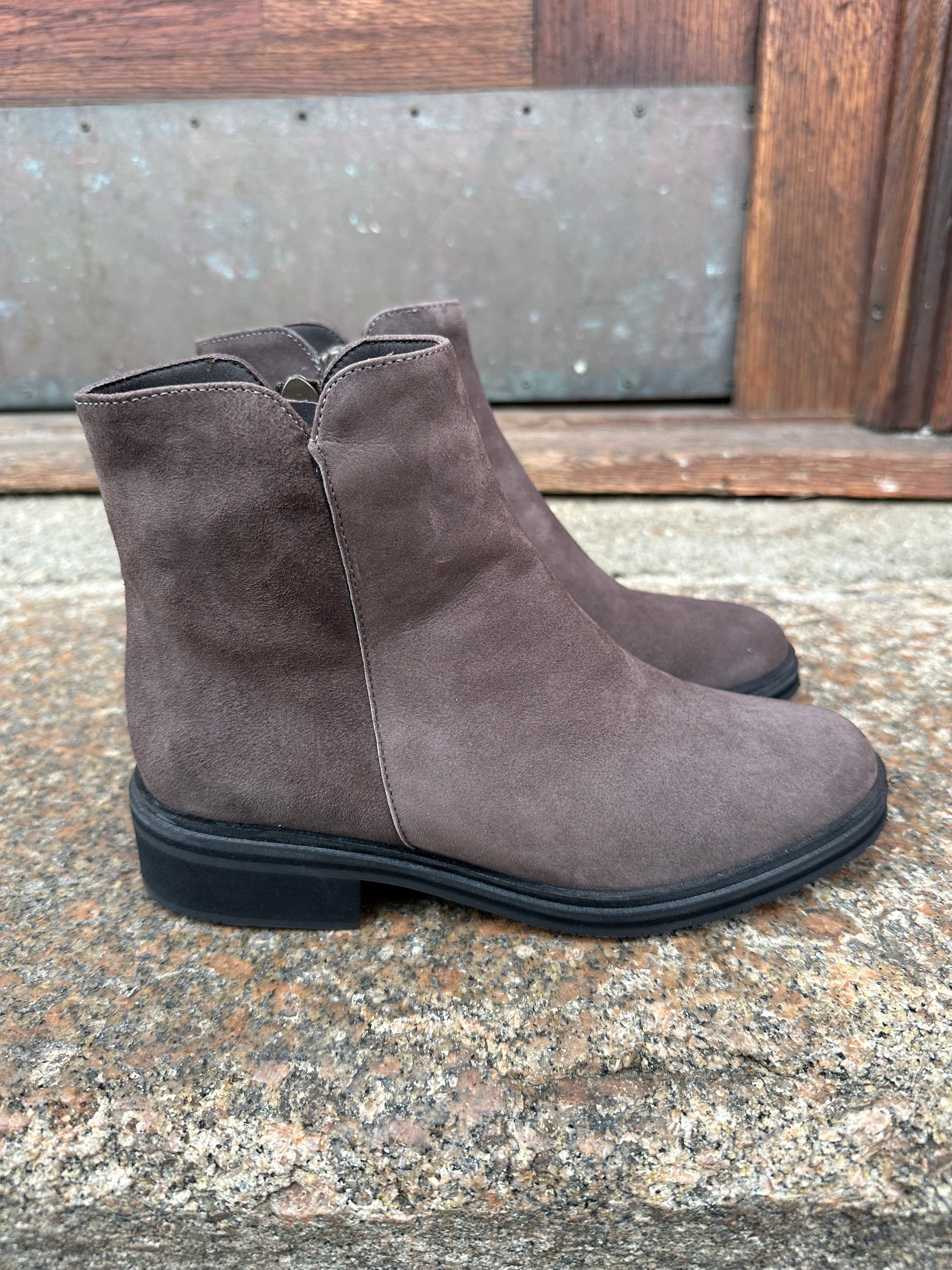 Kort Taupe Støvlet