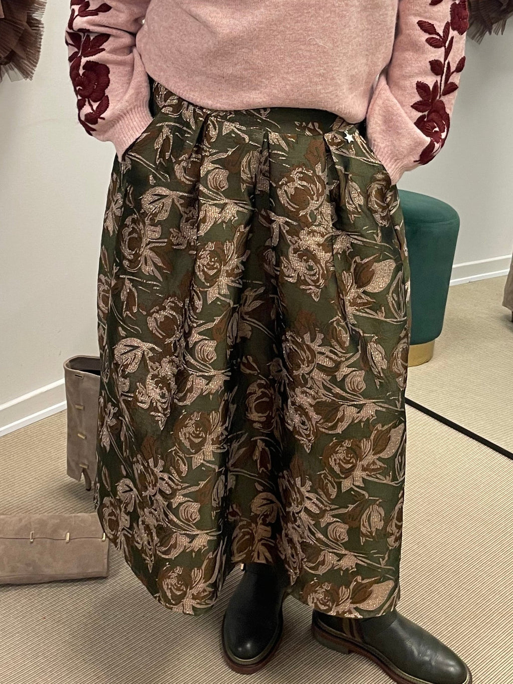 Army blomstret, A-formet nederdel