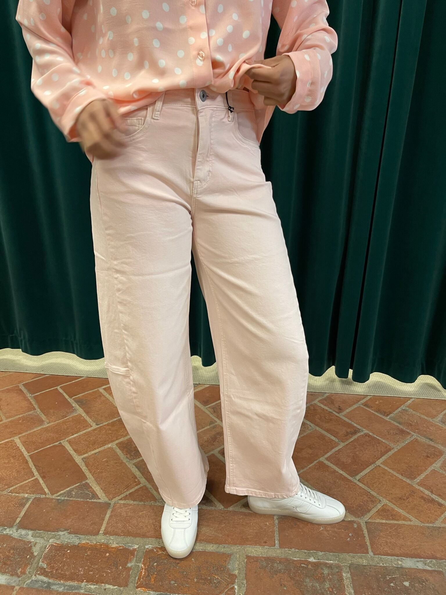 Lyserød barrel jeans